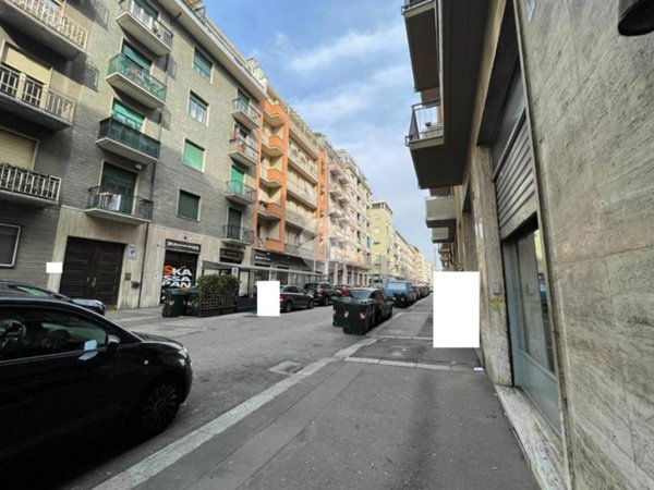 negozio in affitto a Torino in zona Lingotto