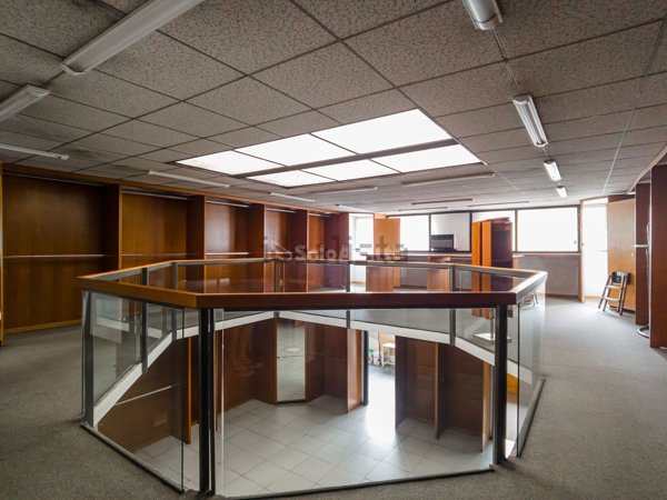 locale commerciale in affitto a Torino in zona Lingotto