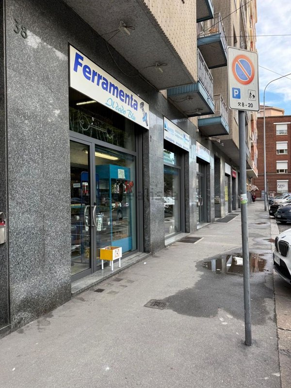 locale di sgombero in affitto a Torino in zona Aurora