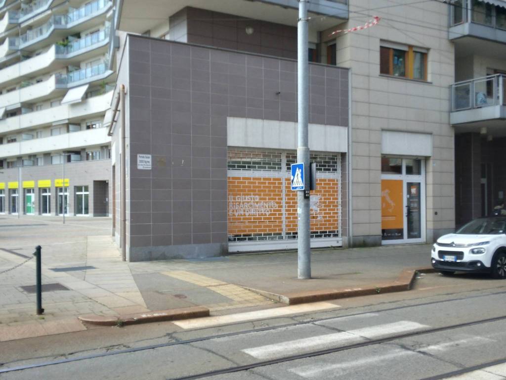 negozio in affitto a Torino in zona Borgo San Paolo