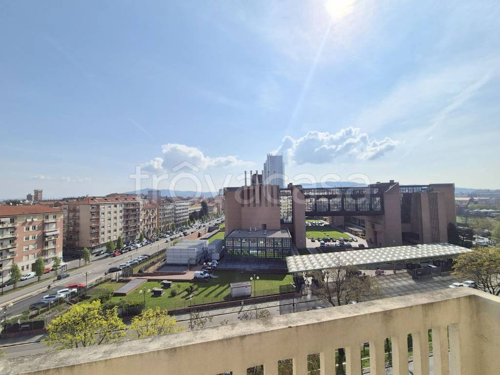 appartamento in affitto a Torino in zona Cit Turin