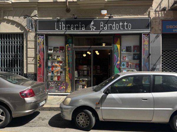 negozio in affitto a Torino in zona Centro Storico