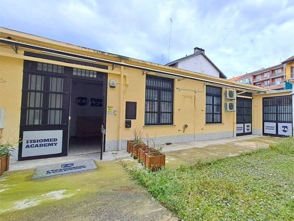locale commerciale in affitto a Torino in zona Borgata Vittoria