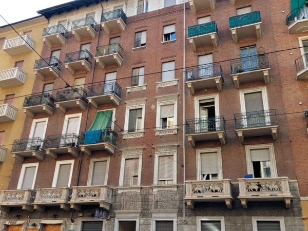 negozio in affitto a Torino in zona Aurora