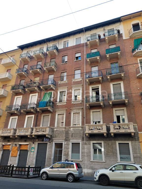 negozio in affitto a Torino in zona Aurora