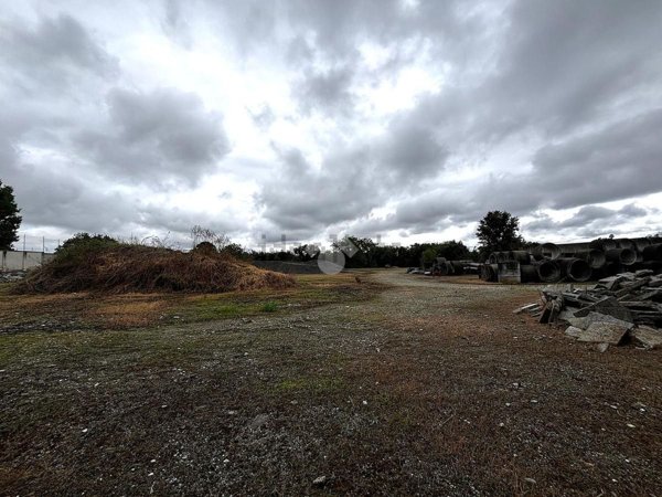 terreno industriale in affitto a Torino