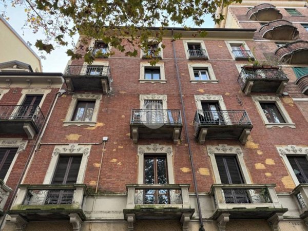 appartamento in affitto a Torino in zona Cit Turin