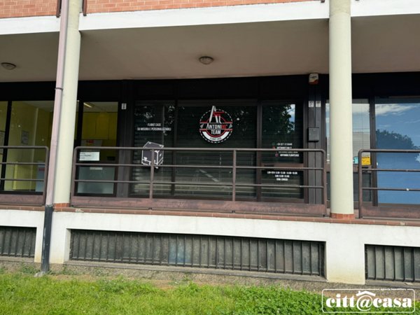 negozio in affitto a Torino in zona Barca