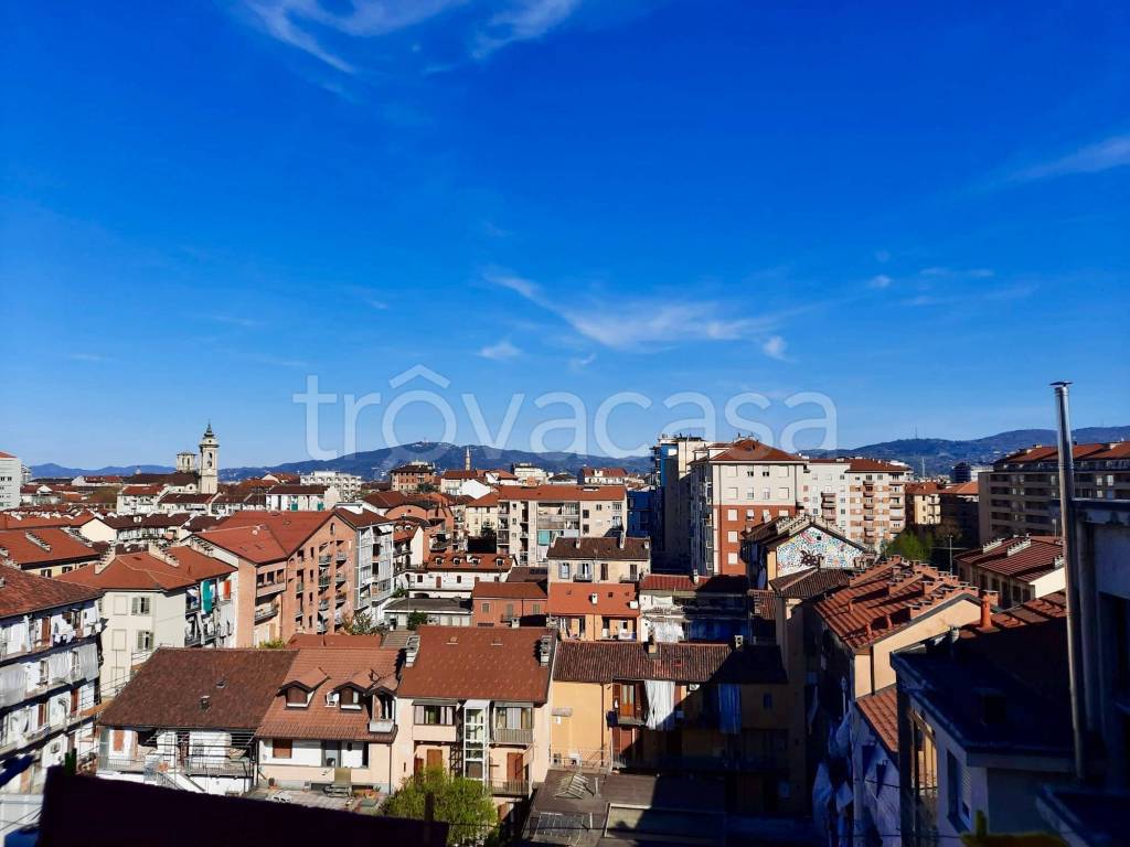 appartamento in affitto a Torino in zona Campidoglio