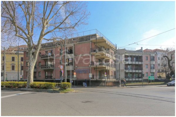 locale commerciale in affitto a Torino