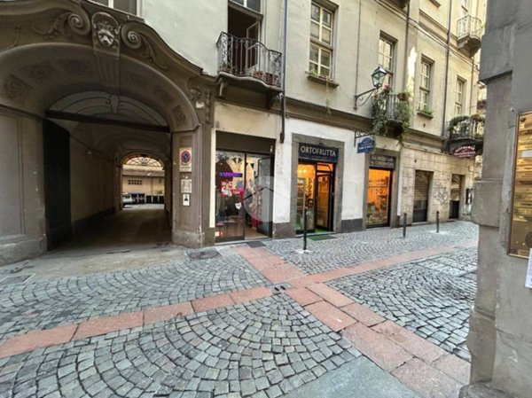 negozio in affitto a Torino