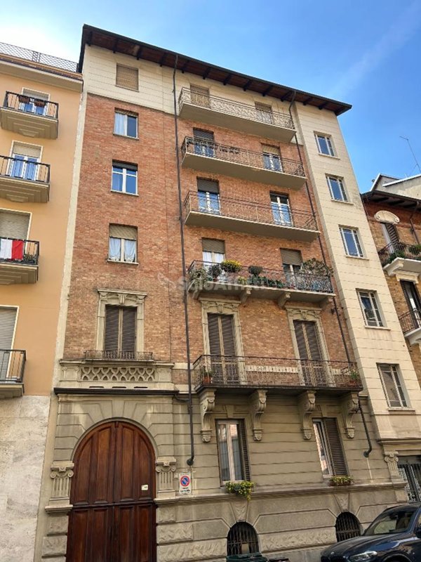 appartamento in affitto a Torino in zona Crocetta