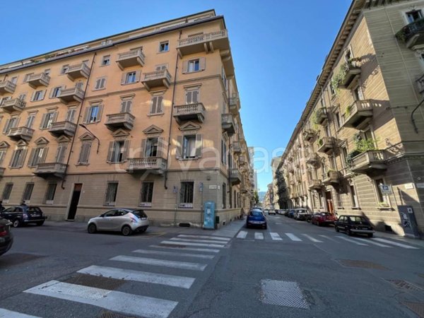 negozio in affitto a Torino in zona Crocetta