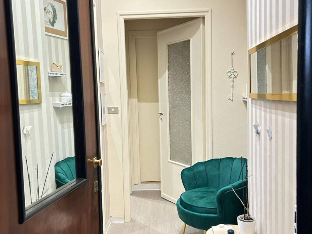 negozio in affitto a Torino in zona Cit Turin