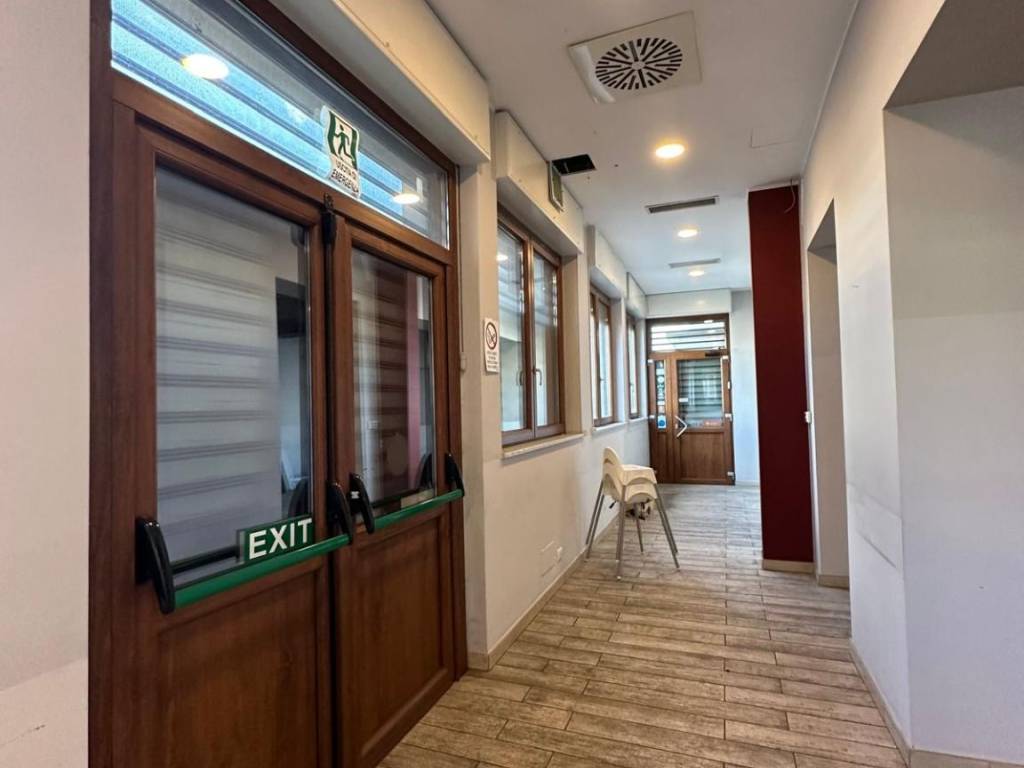 negozio in affitto a Torino in zona Borgata Vittoria