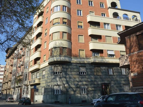 appartamento in affitto a Torino in zona Cit Turin