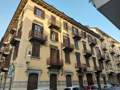 appartamento in affitto a Torino in zona Cit Turin