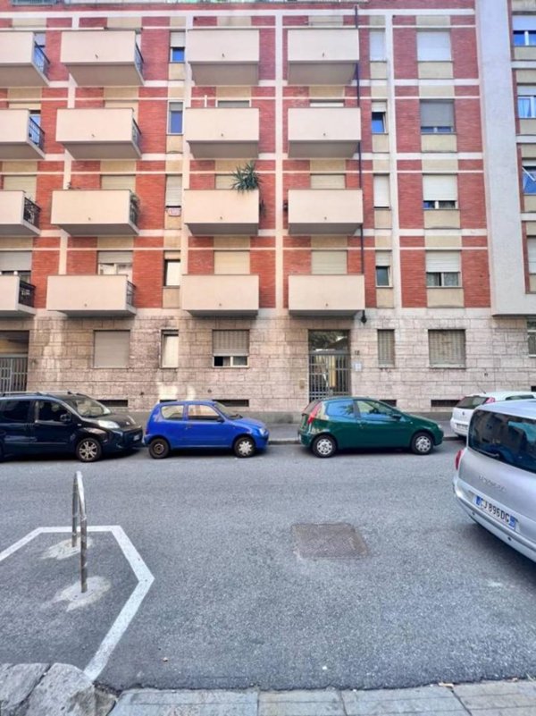 negozio in affitto a Torino in zona Aurora