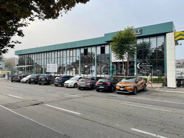 negozio in affitto a Torino in zona Regio Parco