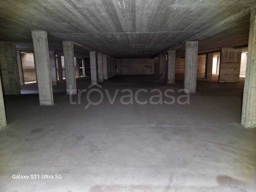 locale commerciale in affitto a Torino in zona Mirafiori Sud