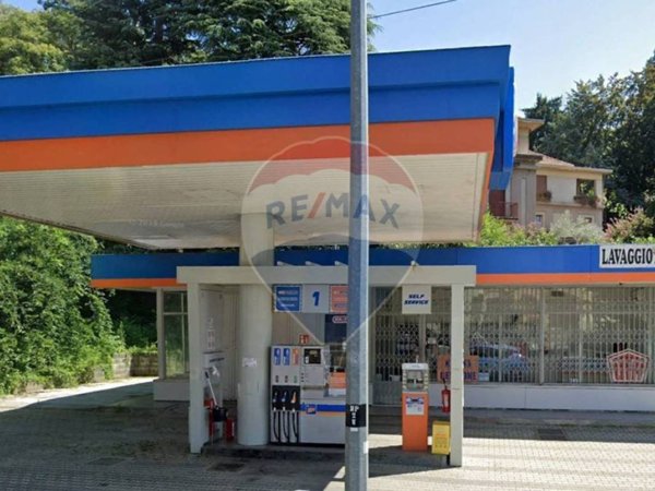 negozio in affitto a Torino in zona Sassi