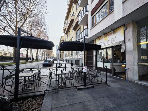 negozio in affitto a Torino in zona Cit Turin