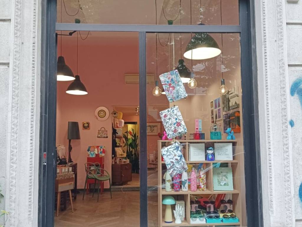 negozio in affitto a Torino in zona Campidoglio