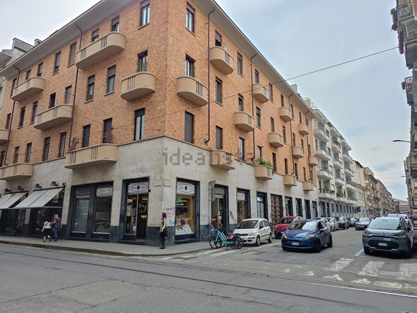 negozio in affitto a Torino in zona Vanchiglia