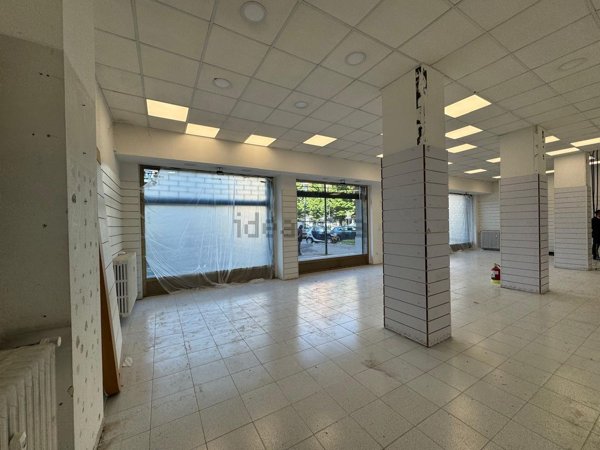 locale commerciale in affitto a Torino in zona Borgo San Paolo