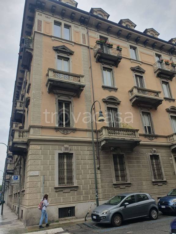 appartamento in affitto a Torino in zona Crocetta