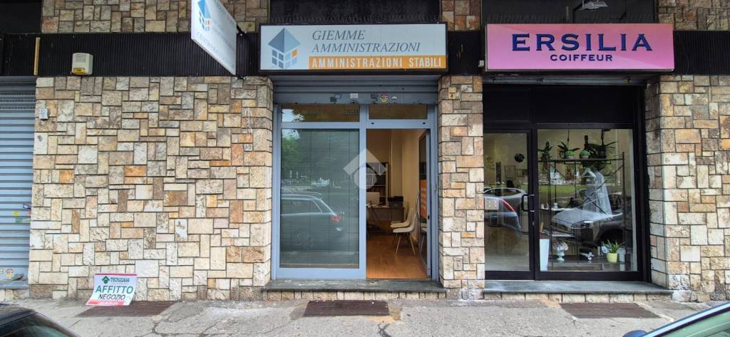 negozio in affitto a Torino in zona Rebaudengo