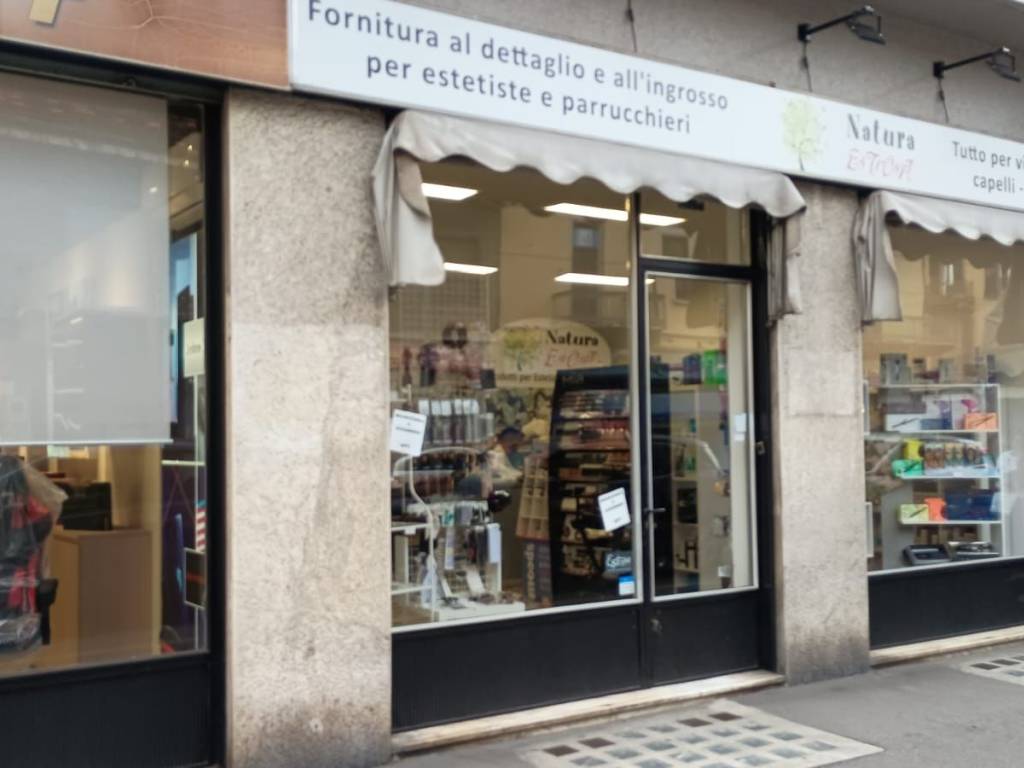 negozio in affitto a Torino in zona San Salvario