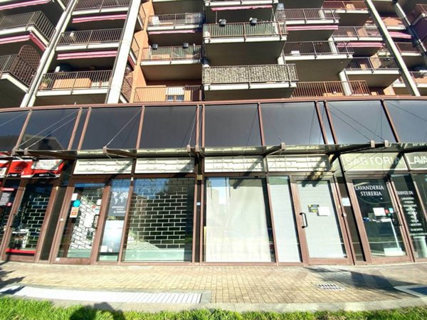negozio in affitto a Torino in zona Pozzo Strada