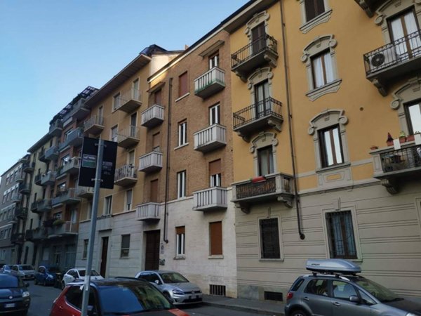 appartamento in affitto a Torino in zona Cit Turin