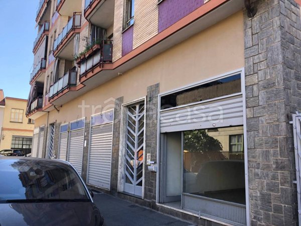 negozio in affitto a Torino in zona Rebaudengo