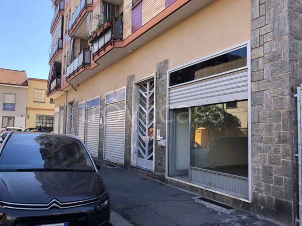 negozio in affitto a Torino in zona Rebaudengo