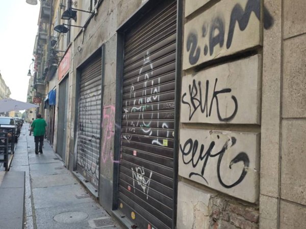 negozio in affitto a Torino in zona Centro Storico