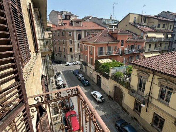 appartamento in affitto a Torino in zona Cit Turin