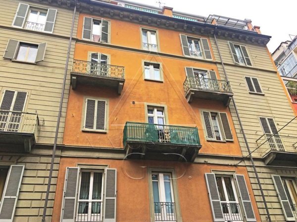 appartamento in affitto a Torino in zona Cit Turin
