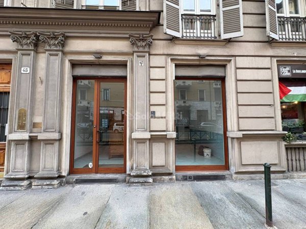 negozio in affitto a Torino in zona San Salvario