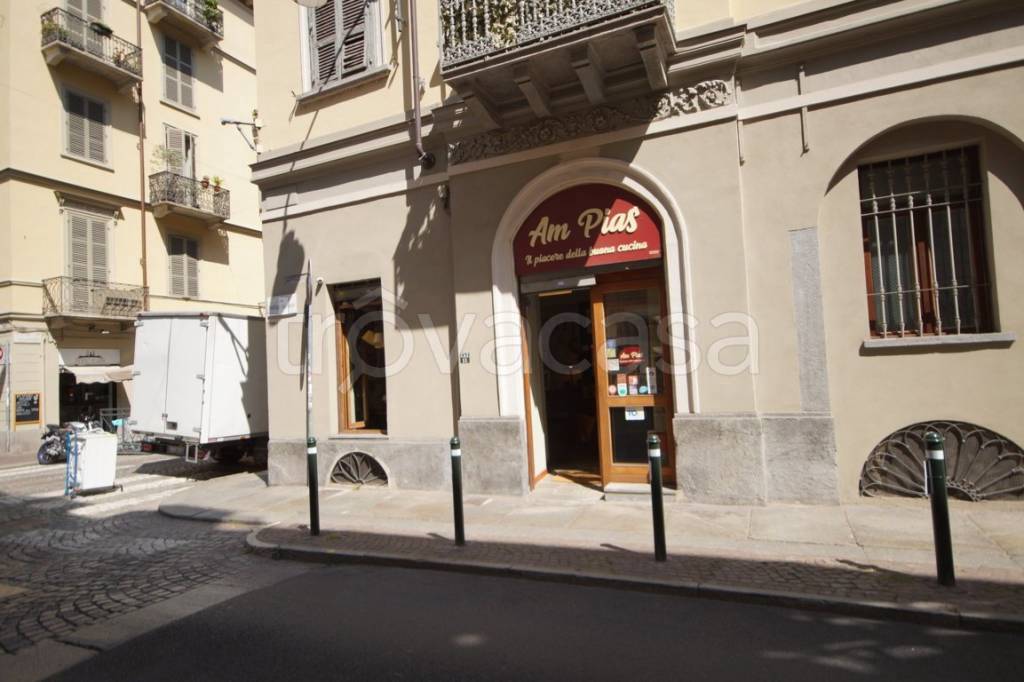 trivano in affitto a Torino in zona Centro Storico