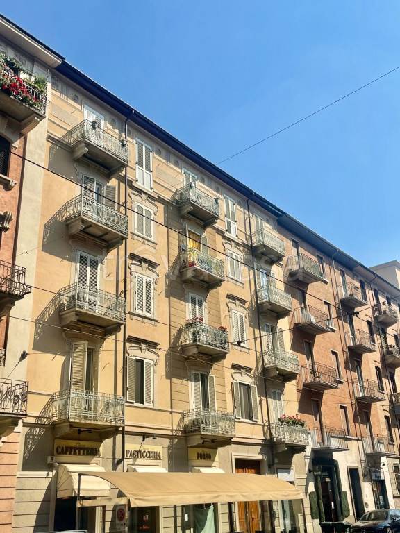 appartamento in affitto a Torino in zona Cit Turin