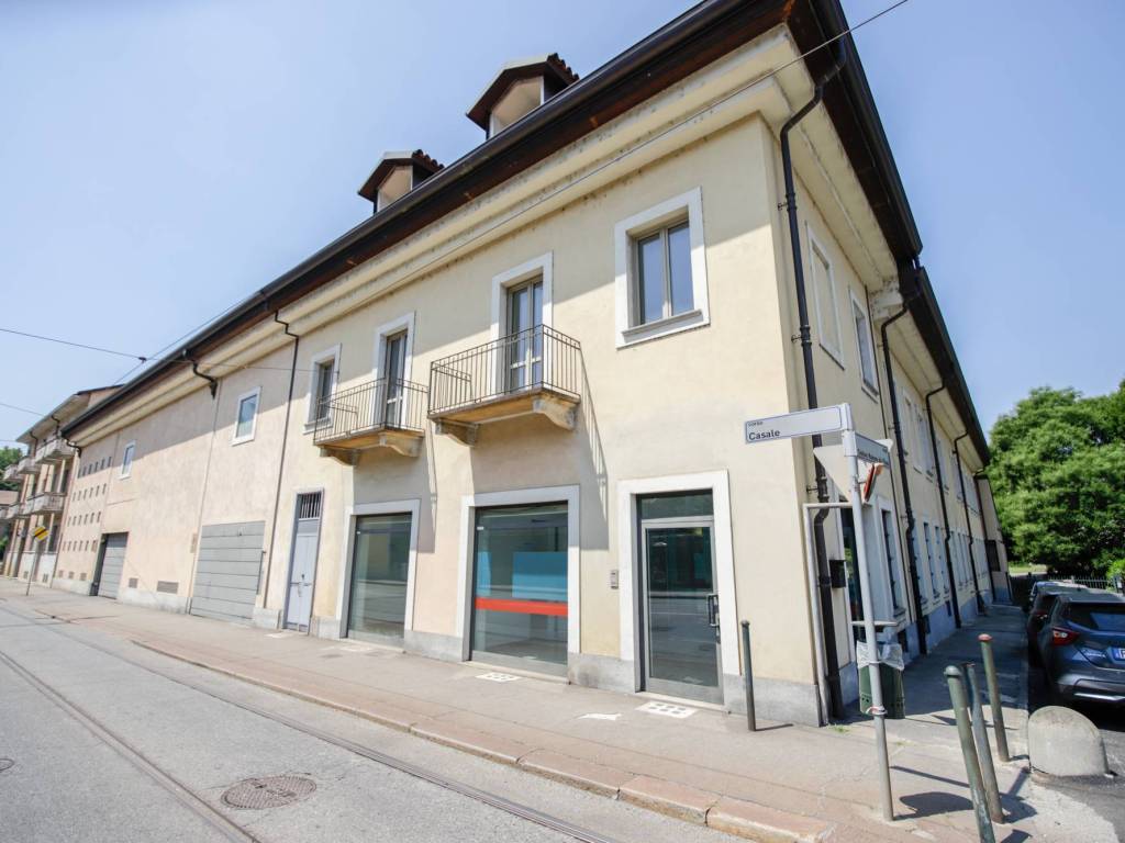 negozio in affitto a Torino in zona Rosa