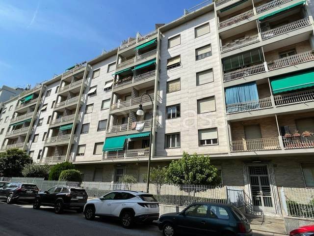 appartamento in affitto a Torino in zona Cit Turin