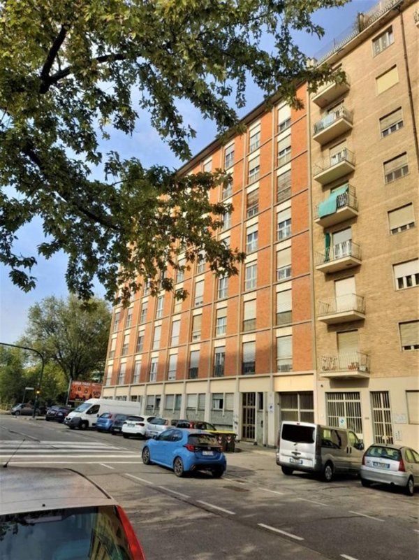 negozio in affitto a Torino in zona Millefonti