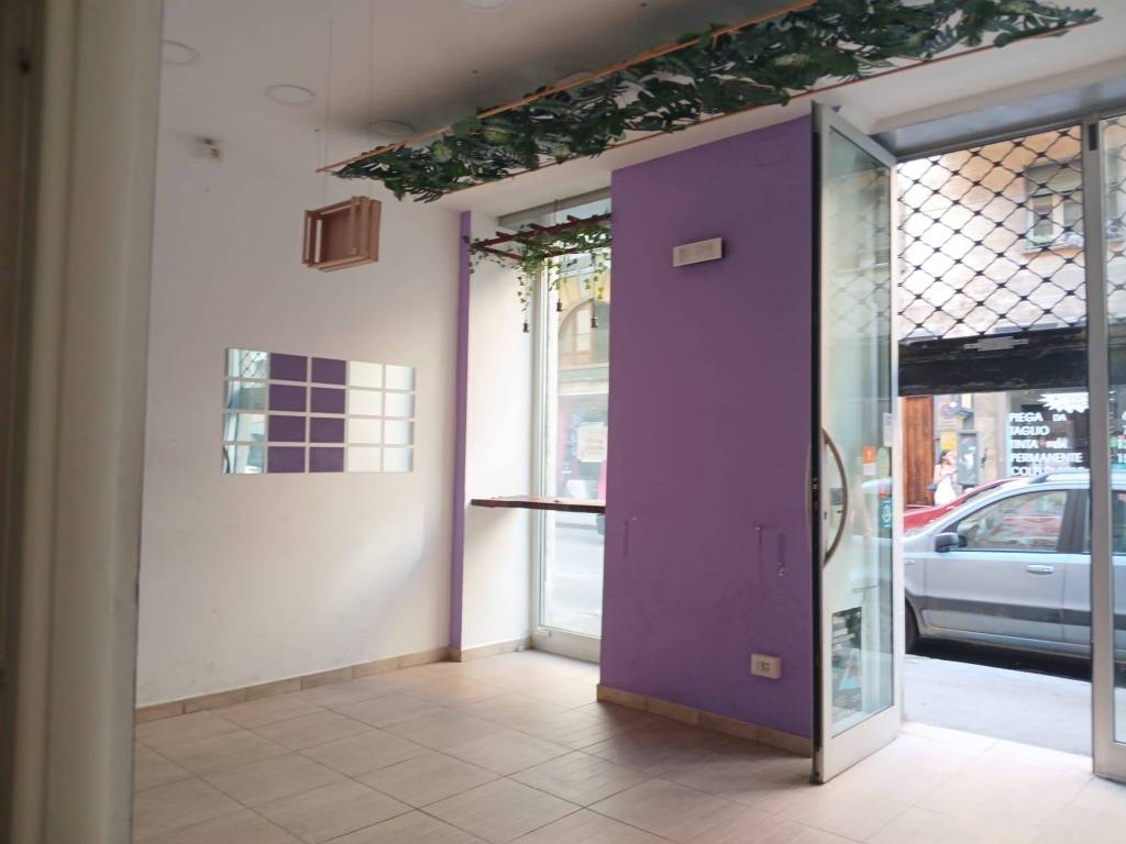 negozio in affitto a Torino in zona Vanchiglia