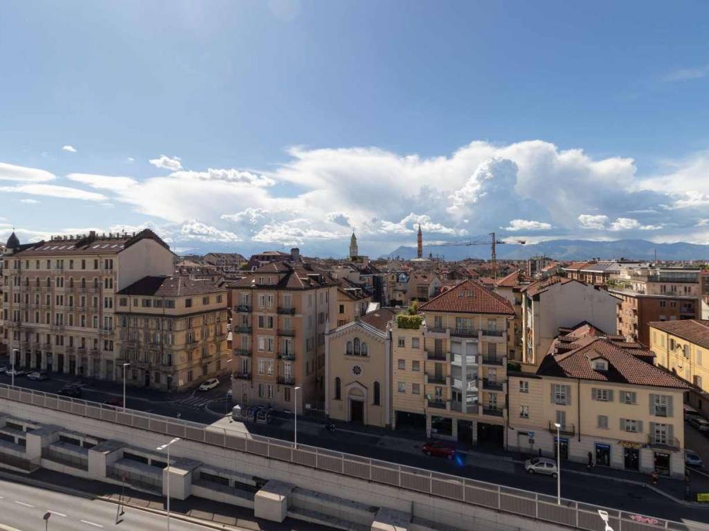appartamento in affitto a Torino in zona Cit Turin