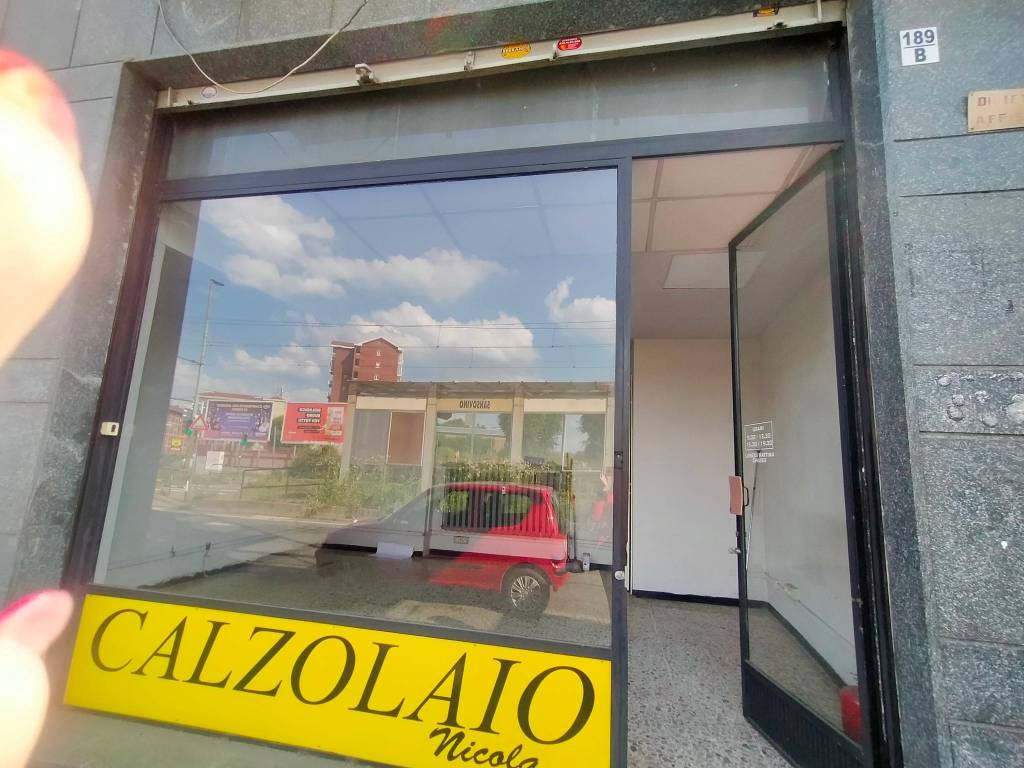 negozio in affitto a Torino in zona Madonna di Campagna