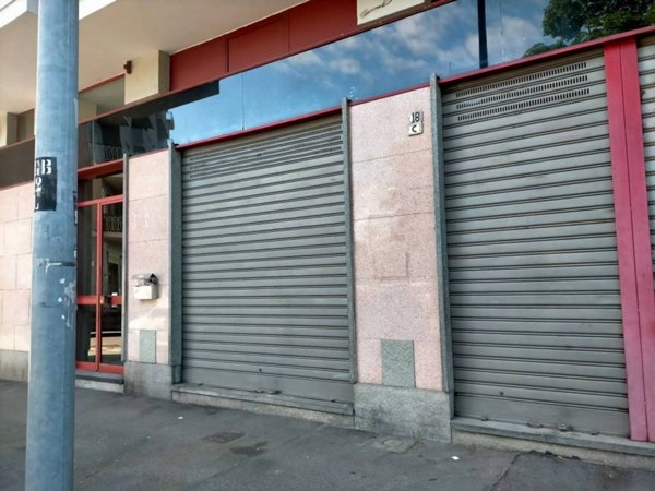 negozio in affitto a Torino in zona Madonna di Campagna