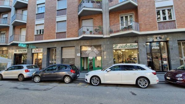 negozio in affitto a Torino in zona Pozzo Strada